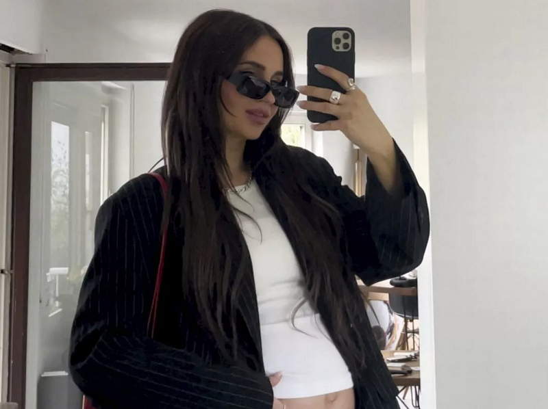 Is Adriana Krzesniak Pregnant