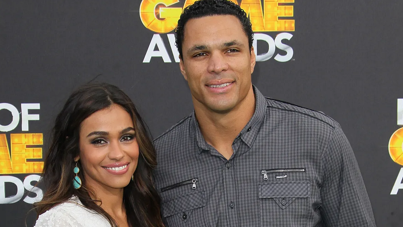 Tony Gonzalez Wife