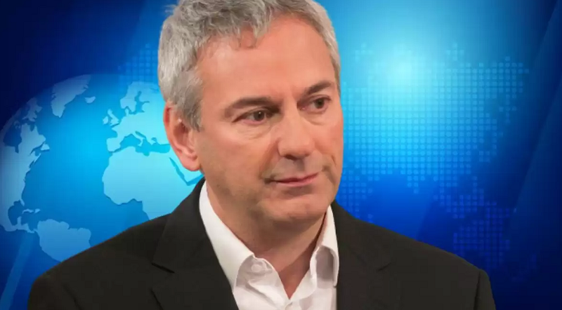 Why is Kevin Maguire not Wearing a Poppy