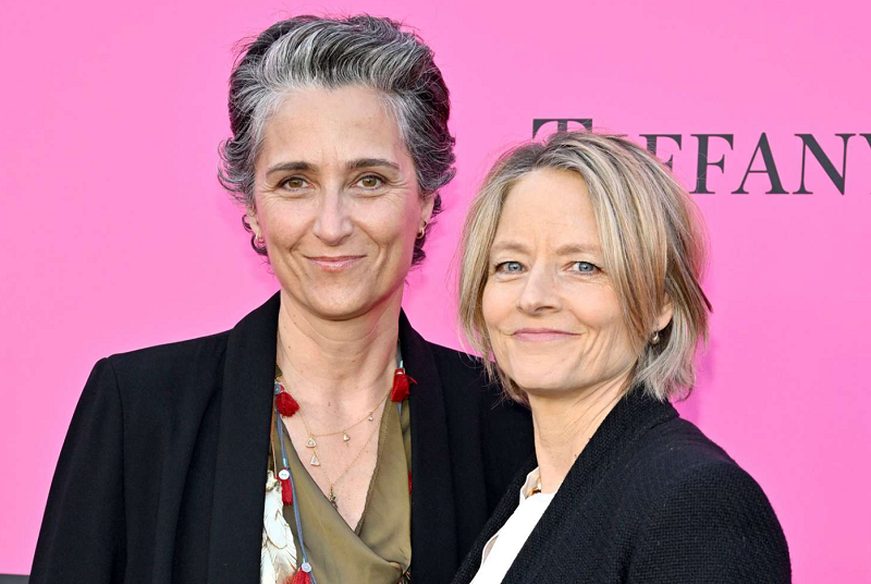 Is Jodie Foster Married